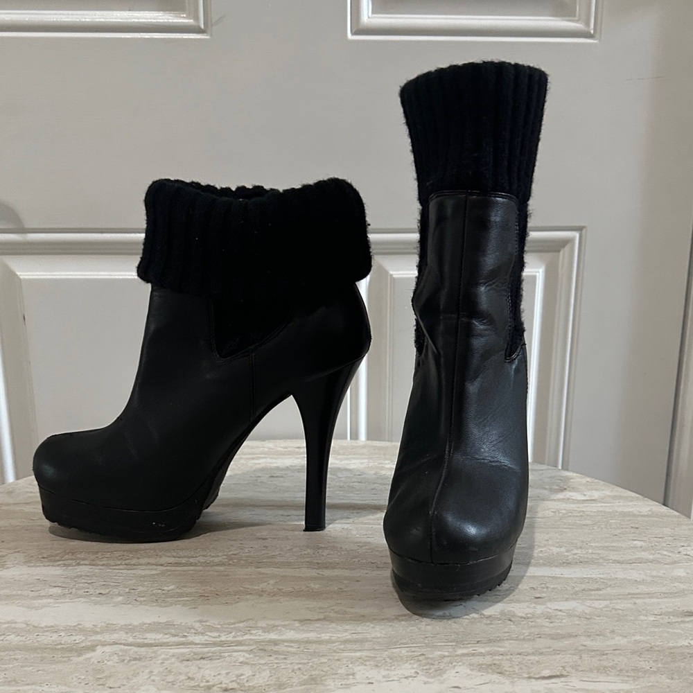 Jennifer Lopez Black Heeled Boots
